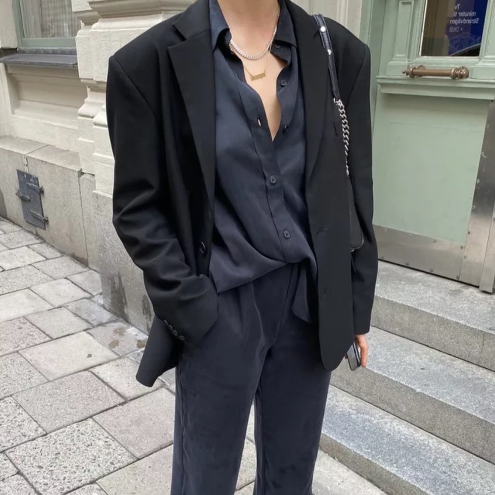 DJERF AVENUE On the go shirt in ash 🖤